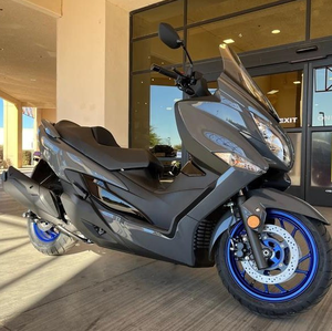 Motos Suzuki Burgman 400 650 ABS Executive AN650AK8 650 Exec, très demandées en 2024 - Product Image 1