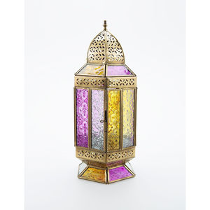 Lanterne suspendue de style marocain en finition or faite à la main avec des panneaux en verre multicolores Porte-bougie pour la décoration de la maison Élégance du Ramadan - Product Image 1