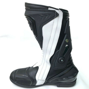 Chaussures de course de moto Bottes d'équitation en cuir imperméables et respirantes pour hommes Bottes de motard Service OEM - Product Image 4
