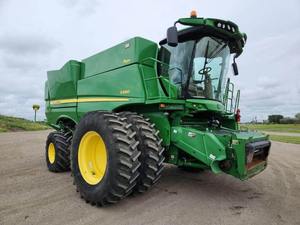 En stock John d'occasion abordable pour moissonneuse-batteuse Deere S680 à vendre livraison rapide - Product Image 2