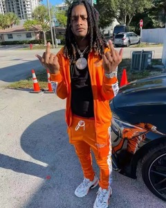 Costumes de survêtement pour hommes avec logo personnalisé DTG graphique Pantalon de survêtement évasé vintage avec fermeture éclair et marque privée Polyester de créateur délavé à l'acide - Product Image 2