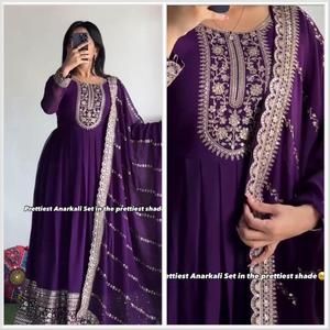 Prêt à Porter Collection New Anarkali Faux Georgette Broderie Séquence Travail Robe Avec Entièrement Flair & Entièrement Cousu Avec Dupatta - Product Image 4