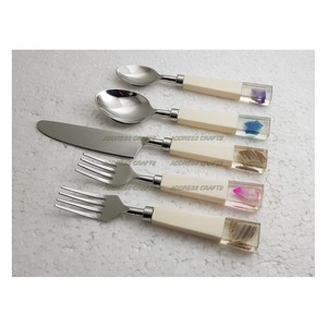 Ensemble de couverts en acier inoxydable nouvellement conçu poignée en résine ustensiles de cuisine écologiques miroir polonais pour les fêtes d'anniversaire décor de Table - Product Image 2