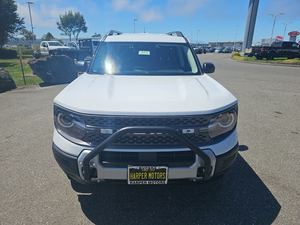 Ford Bronco Sport Big Bend AWD 2025 blanc, faible kilométrage, d'occasion, avec toit ouvrant, démarrage à distance, boîte automatique, jantes en alliage, navigation - Product Image 4
