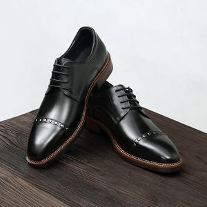 รองเท้าทางการหนังออกแบบแฟชั่นมีรายละเอียดแบบเจาะรูพื้นในรองเท้าวันที่ทำธุรกิจสำหรับผู้ชาย - Product Image 2