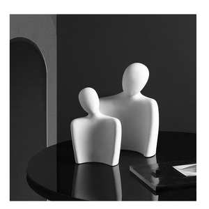 Sculpture moderne en aluminium pour mari et femme pour la décoration de la maison ou du bureau - Product Image 4