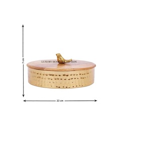 Boîte à roti en bois antirouille avec couvercle en acier design de qualité supérieure parfait pour servir lors de dîners familiaux traditionnels - Product Image 4