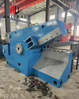 Cisaille hydraulique à crocodile pour la découpe de barres d'acier et de profilés métalliques, idéale pour le recyclage des métaux ferreux