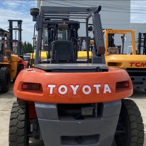รถยกมือสองโตโยต้า7ตันรถยกดีเซลมือสองอุปกรณ์จัดการวัสดุคุณภาพดีบรรจุพาเลทเครื่องยนต์ - Product Image 2