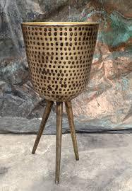 Large Gold Plated Metal Planter with Stands with High Quality Iron Manufacturer Indian Factory Pots Stands - Product Image 3