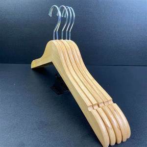 Cintre en bois à long crochet pour vêtements sur mesure pour adultes-Qualité supérieure et personnalisable - Product Image 6