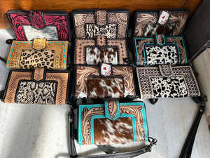 Nouveau Style occidental outillé imprimé Animal fourrure cuir bracelet pochette femmes conçu sac à main vente chaude en cuir outillé portefeuilles uniques - Product Image 5