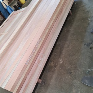 Plancher en Meranti à lames larges (150 mm+) - Product Image 2