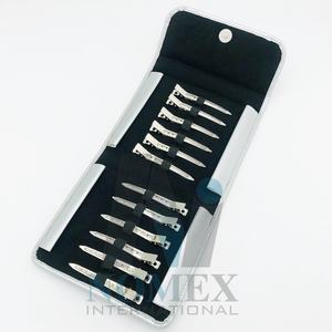 Pinzas metálicas para seccionar el cabello Pinzas metálicas largas de acero inoxidable de grado quirúrgico para pelos de mujer a precio mayorista - Product Image 1