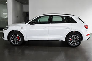 Q5L SUV de Fabricación Alemana, Transmisión Automática, Aceleración de 0 a 100 km/h en 7.0s, Pantalla Táctil de 10.1 Pulgadas, Techo Panorámico - Product Image 2