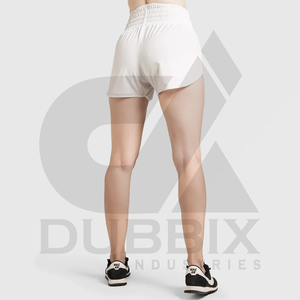 Short de yoga à coupe droite en polyester 100% pour femmes Logo personnalisable autocollant respirant Fitness Shorts pour femmes - Product Image 2