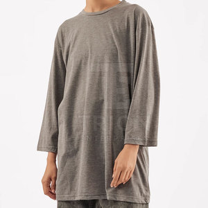 Nouveauté : T-shirt Oversize de Qualité Supérieure, Col Rond, Manches Courtes, Taille Personnalisée, T-shirt Oversize pour Femme en Vente - Product Image 4