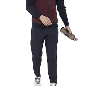 Conjunto Deportivo con Capucha para Hombre, Estilo Moderno, Corte Regular, Hecho en Pakistán, Secado Rápido y Transpirable, con Logotipo Personalizado - Product Image 6