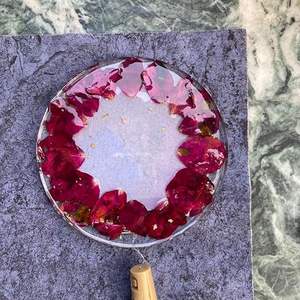 Marco de fotos de resina hecho a mano moderno con diseño de Ángel minimalista para fotos de boda regalo de graduación muy bajo costo en HF Crafts - Product Image 4