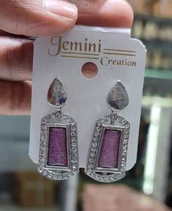 Dernières boucles d'oreilles bijoux en gros indiens de créateur fantaisie nouvelles collections pour femmes collection de boucles d'oreilles élégantes 2024 femmes et fille - Product Image 4