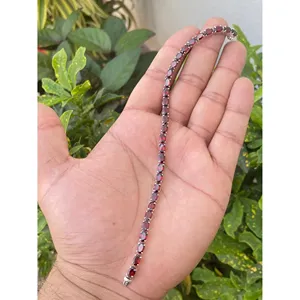 สร้อยข้อมือเงินแท้ 925 ประดับโกเมนทรงรี ดีไซน์ทันสมัย - Product Image 2