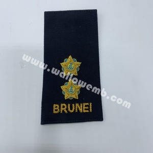 Insignia de Uniforme de Oficial de la Fuerza Aérea de Brunéi, Epaulettes Personalizadas para Teniente, Insignia de Uniforme de Oficial de la Fuerza Aérea, Cómoda, con Hilo Metálico - Product Image 1