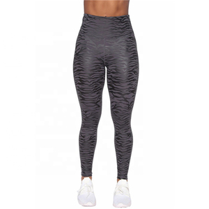 Custom Printing Sports Bra Set High Quality Yoga <b>Leggings</b> High Waist Sportswear <b>Women</b> Yoga Set with OEM Service - Product Image 5