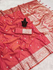 Tela de Seda Kota Suave y Pura, Tejido con un Rico Pallu, Sari Tradicional Indio de Longitud Larga para Bodas y Fiestas, Blusa a Juego - Product Image 5