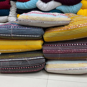 Tissu de soie de brocart Banaras tissé à la main de luxe de qualité supérieure pour les créations de créateurs Jacquard de tapisserie d'ameublement de vêtements ethniques pour les mariages - Product Image 1