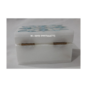 Boîte à bijoux rectangulaire en marbre blanc avec incrustation de nacre vert clair, design floral fait main, idéale pour les cadeaux - Product Image 3