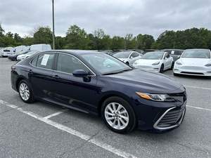 Voiture d'occasion de qualité abordable, Toyota Camry LE 2022, conduite à gauche - Product Image 3