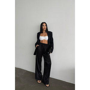 Pantalon en satin jacquard pour femme en noir - Pantalon élégant - Product Image 1