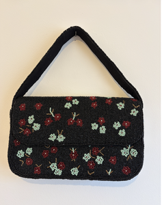 Sac de soirée perlé fait main à motif floral, noir, avec rabat et bandoulière – Accessoire de fête élégant - Product Image 1