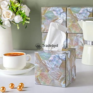 Caja de Pañuelos de Lujo Hecha a Mano con Incrustaciones de Madera, Diseño Floral Grabado, Calidad Premium para Regalos y Decoración del Hogar - Tradebyd - Product Image 1