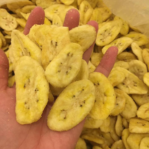 Comida saludable, bocadillo, rebanada de plátano seco, rebanadas de plátano liofilizado, bocadillos de plátano secos dulces y crujientes de Vietnam - Product Image 3