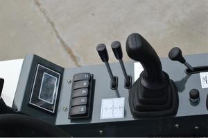 Nueva Minicargadora Articulada Diésel con Brazo Telescópico, Cuchilla y Motor Principal con Componentes de Engranajes - Product Image 3