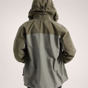 Veste d'hiver durable pour hommes, chaude et respirante, idéale pour les aventures hivernales en plein air. - Product Image 4