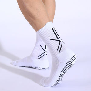 Chaussettes de compression athlétiques pour hommes Chaussettes de sport antidérapantes avec logo personnalisé Chaussettes de football et de football tricotées épaisses pour l'hiver - Product Image 2