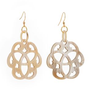 Bijoux en corne naturelle de qualité supérieure Taille personnalisée Boucle d'oreille pour femme Utilisation quotidienne Corne de buffle avec technique polie par HF Crafts - Product Image 2