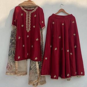 Traje de fiesta tradicional para mujer, colección de Chinon, Top DE TRABAJO bordado de secuencia pesada y Palazzo de trabajo de encaje con Dupatta - Product Image 1
