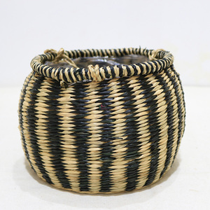 Artex Dong Thap Factory Vietnam Artisanat Panier de rangement en jonc de mer naturel Jacinthe d'eau tressée Écologique - Product Image 6