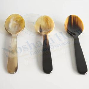 Nouvelle version cuillère en corne de buffle naturelle polie Design de couverts traditionnels pour la vaisselle de restaurant et l'utilisation artisanale - Product Image 1