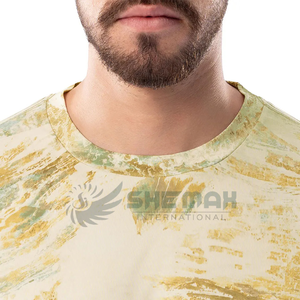 Camisa de pesca ecológica hecha de material reciclado con protección solar y características de absorción de humedad para pescadores conscientes - Product Image 3