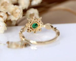 Anillo de Esmeralda cultivado en laboratorio de forma redonda hecho a mano en oro macizo de 14K Anillo de oro Esmeralda vintage Anillo de compromiso de corte redondo - Product Image 5