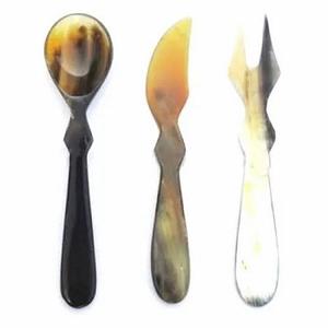 Encuentre un icono similar Cuchara de cena de cuerno de búfalo ecológica Cubiertos de color natural Artículo de cubiertos para fiestas Cuchara de cuerno Cuchara - Product Image 5