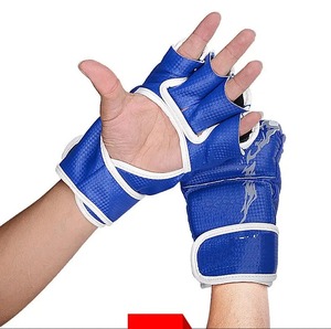 Guantes de boxeo MMA con logotipo personalizado duradero de PU con medio dedo, logotipo impreso para fines de entrenamiento - Product Image 2