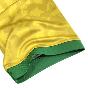 Maillot de football en gros de haute qualité de qualité supérieure conception personnalisée couleur sublimation uniforme de football maillot de football fabriqué au Pakistan - Product Image 6