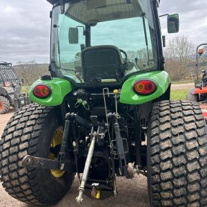 Tracteur agricole multifonctionnel 4x4 John Deere 3039R 4520Mini 30HP avec roulement de moteur, engrenage de chargeur et boîte de vitesses à transmission intégrale haute performance - Product Image 4