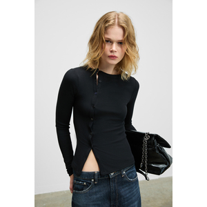 GRIMELANGE SOMBRA Blusa elástica ajustada con botones funcionales y cuello redondo para mujer - Product Image 4