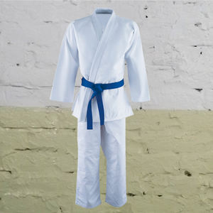 Vente directe d'usine Uniforme de karaté en coton de haute qualité pour hommes Ensembles d'entraînement de bonne qualité avec service OEM Prix de gros - Product Image 1